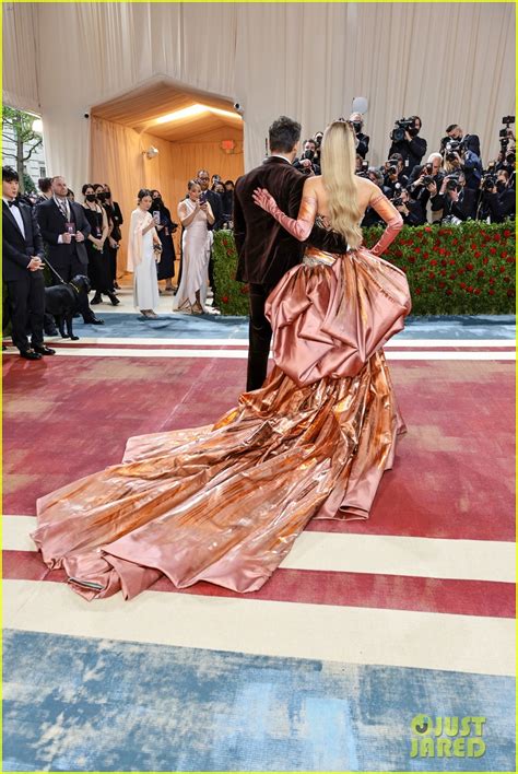Blake lively met gala 2022 - The Met Gala 2022 celebrated themes of opulence, excess and fame. Blake Lively, a co-host of the gala, unfurling her skirt adorned with constellations from the ceiling of Grand Central Terminal ...